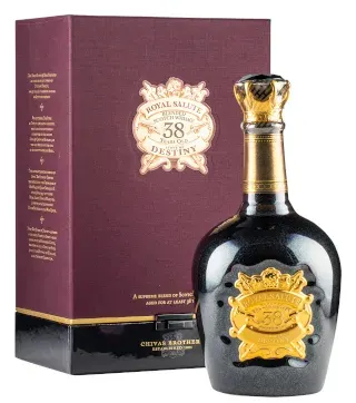 Chivas Royal Salute 38 Years Destiny