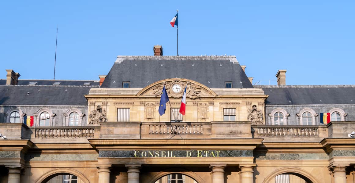 Illégalité du délai réduit de réclamation des retenues à la source