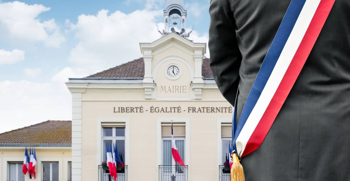 Salarié élu municipal : deux décrets précisent les nouvelles autorisations d'absence liées aux fêtes et commémorations et aux mesures de sûreté