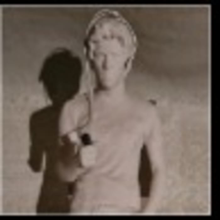 Foto sepia de joven