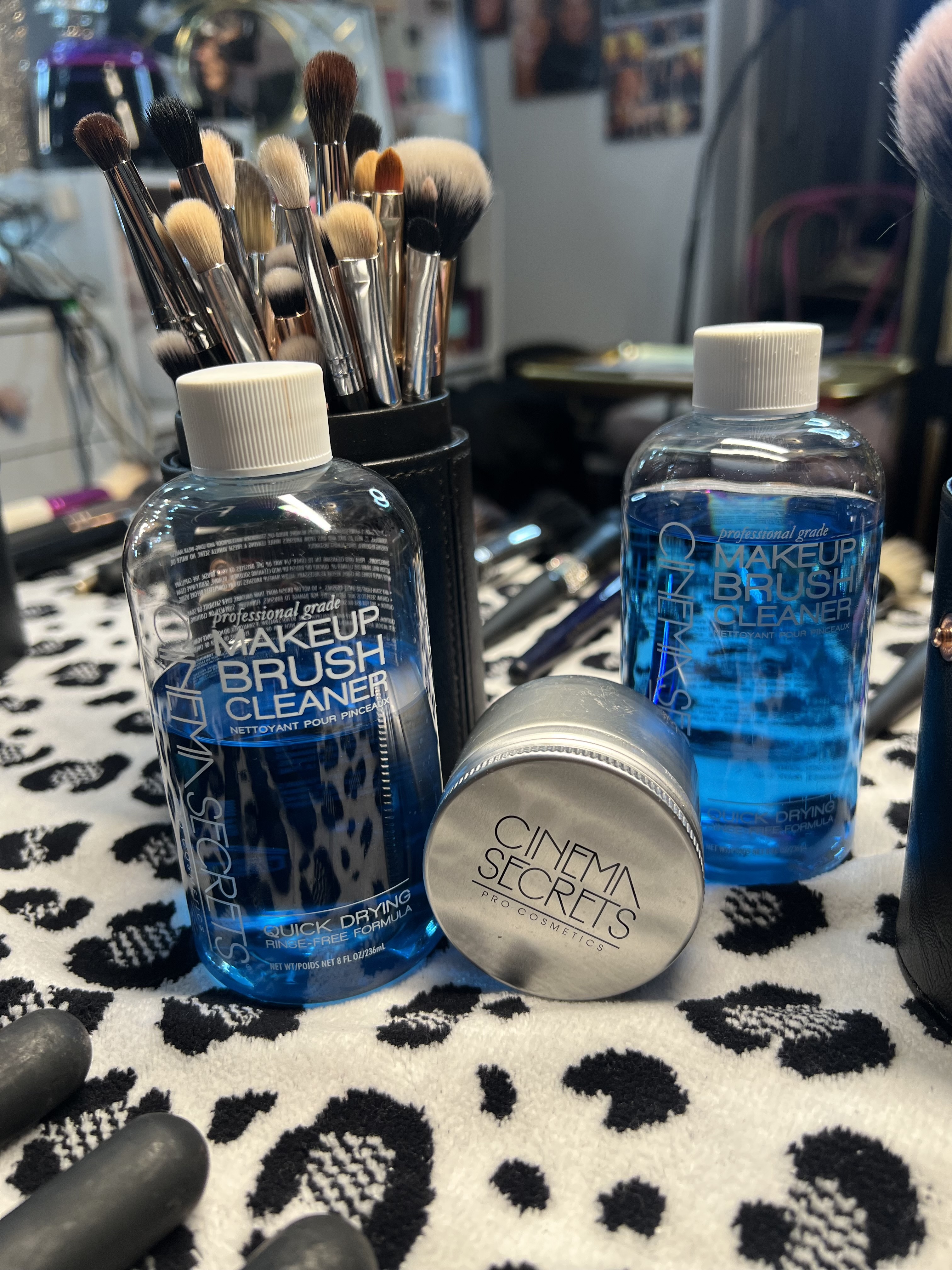 Professional Makeup Brush cleaning service