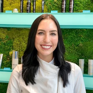 Andi Savino Farrell, NP