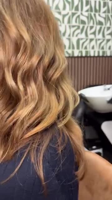 GOLDWELL Color