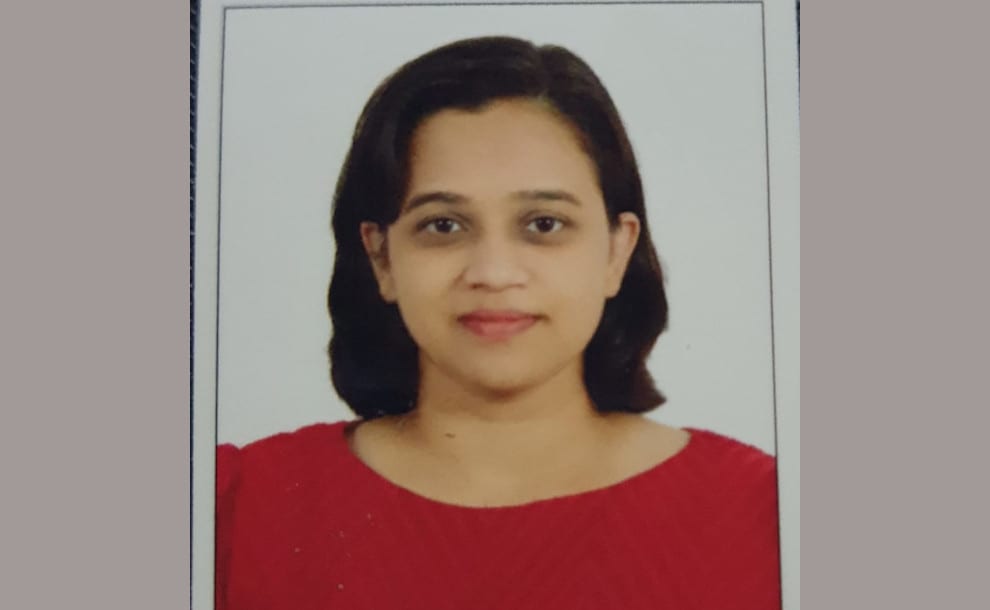 Gauri, Japanese specialist, financial analyst