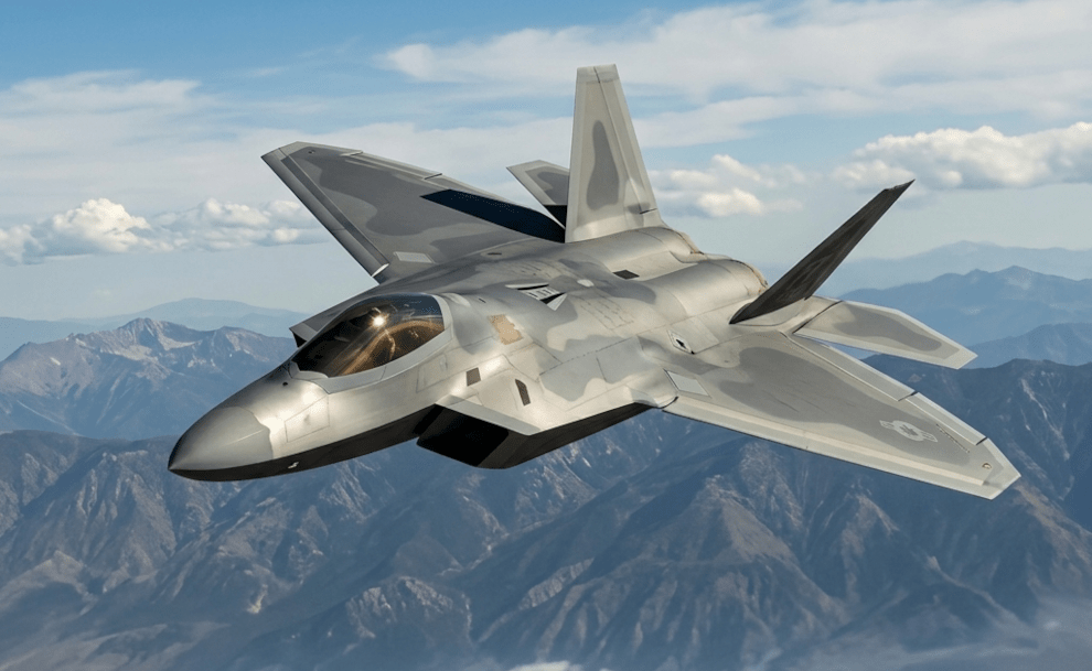 F-22 Raptor: The Invisible Guardian Holding the Skies for 29 Years