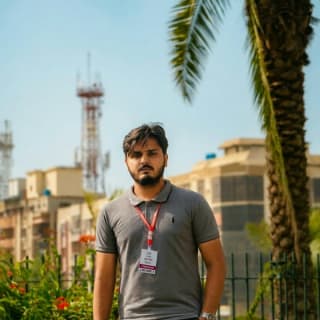 Hi there, I'm Huzaifa - AI Engineer