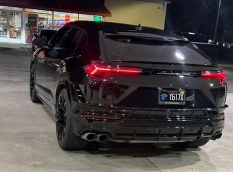 Luxury Car 2