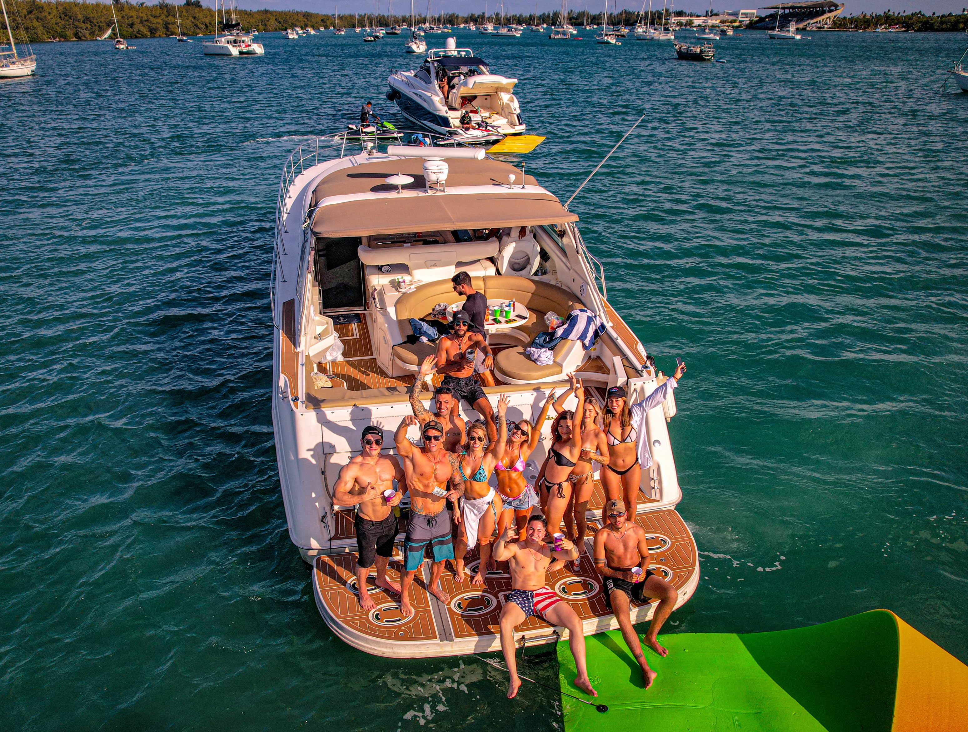 Yacht 1