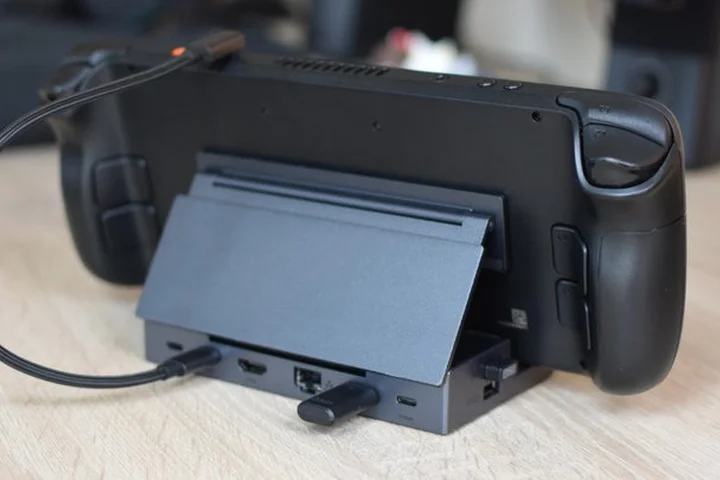 Pretend you own an undelayed Steam Machine with this fine Steam Deck dock, now 33% off in the Amazon Spring Sale