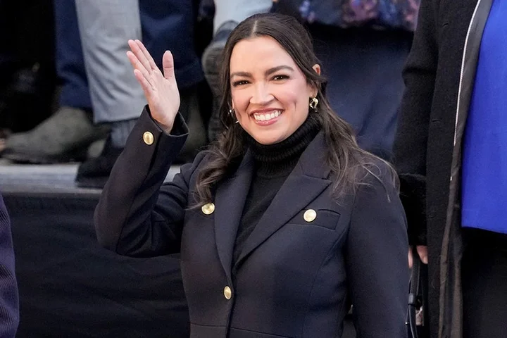 Politicians, especially Democrats, should promise not to accept 'AI money'