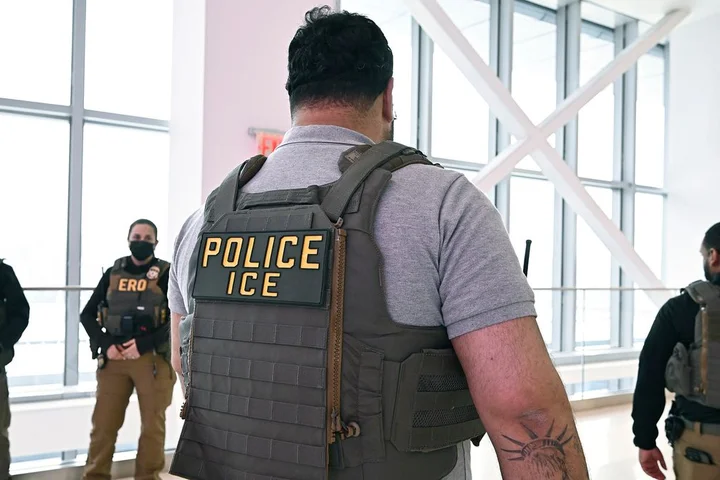 ICE Agents Frustrate Airport Workers as Shutdown Drags On