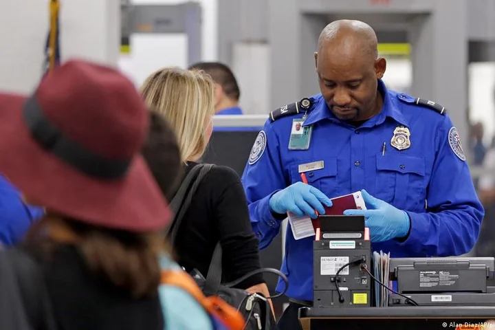 US Republicans reject Senate bill to end shutdown, fund TSA