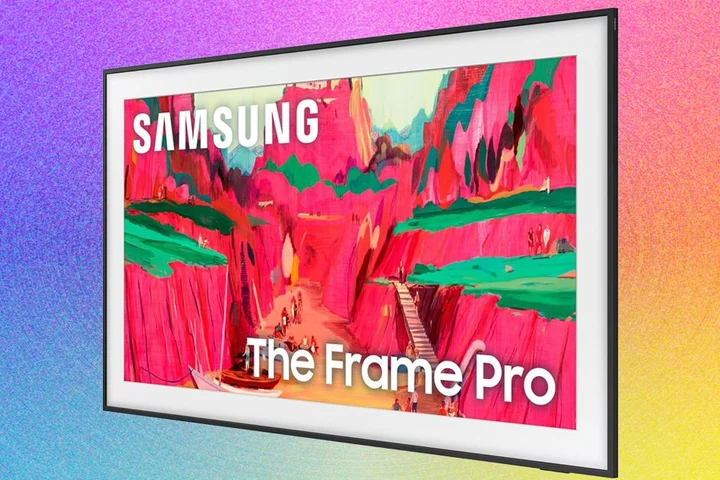 A Good TV for a Pretty Living Room