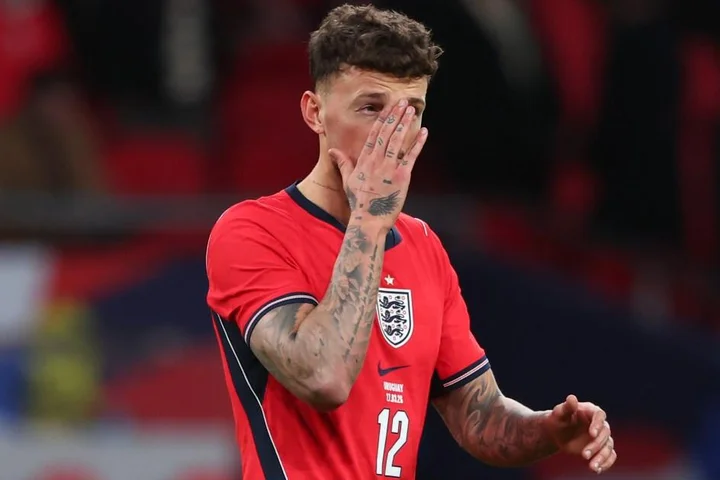 Marcelo Bielsa sends message to Ben White after England fans boo Arsenal star