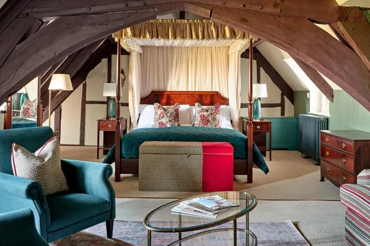 Is this the UK’s bougiest baby moon? Four-poster beds, clotted cream and £300 wellies