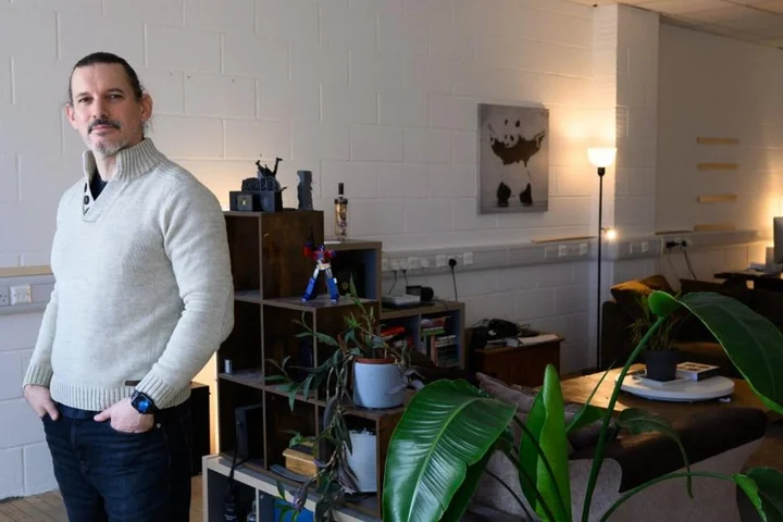 I live in a London office for £1,600pcm — there’s a whiteboard and a hand dryer in the loo