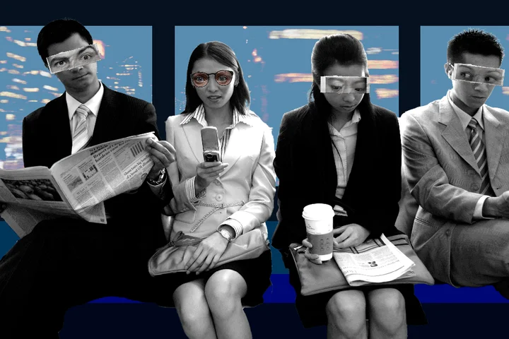 This app tells you if someone is spying on you with their glasses