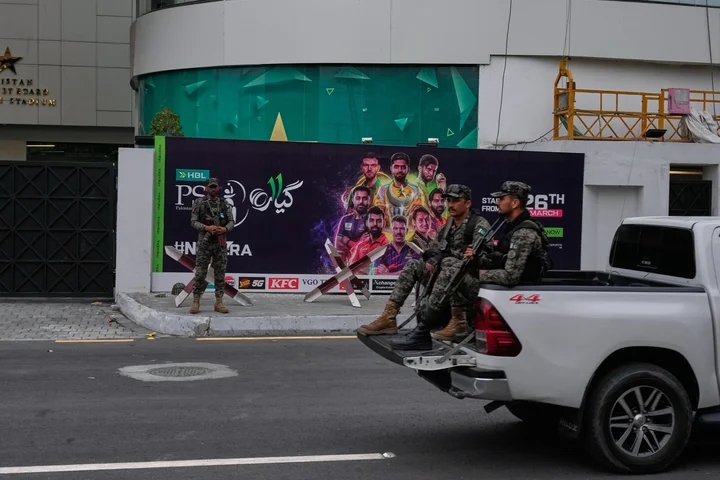 Pakistan’s Naseem Shah under fire after criticism of politician’s PSL visit