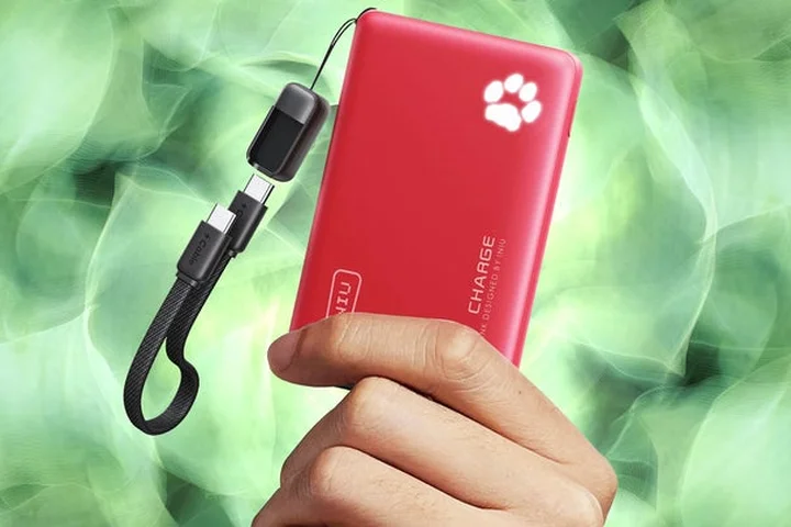 The Iniu 10,000mAh 45W Power Bank Drops to Just $11.99 During the Amazon Spring Sale