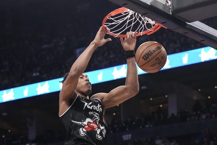 Swiss Army Barnes does it all for Raptors