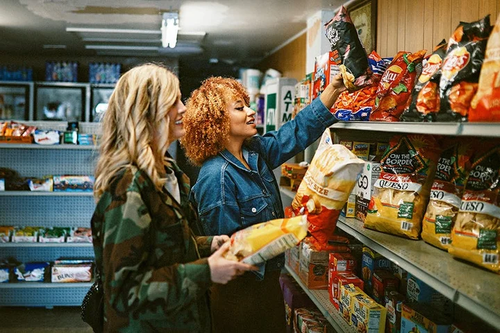 Fans are demanding these 10 vanished ’80s and ’90s snacks return to store shelves