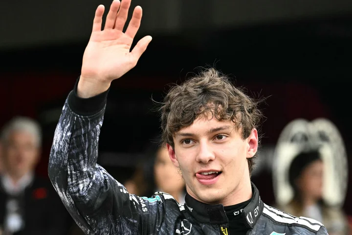 Kimi Antonelli wins Japanese GP to become youngest F1 title leader