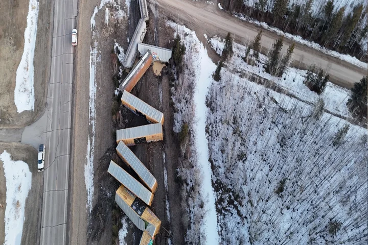 Train derailment prompts evacuations in northern Minnesota