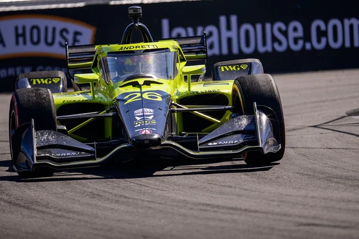 IndyCar star Will Power crashes hard into wall during qualifying