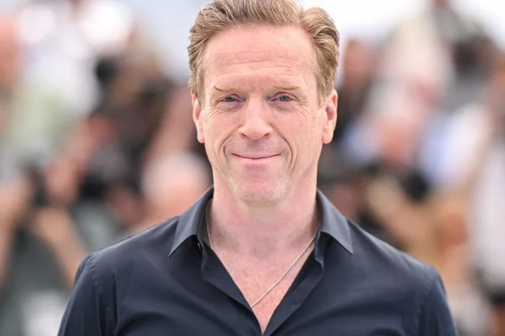 BBC radio presenter horrified after accidentally insulting Damian Lewis’ music to his face
