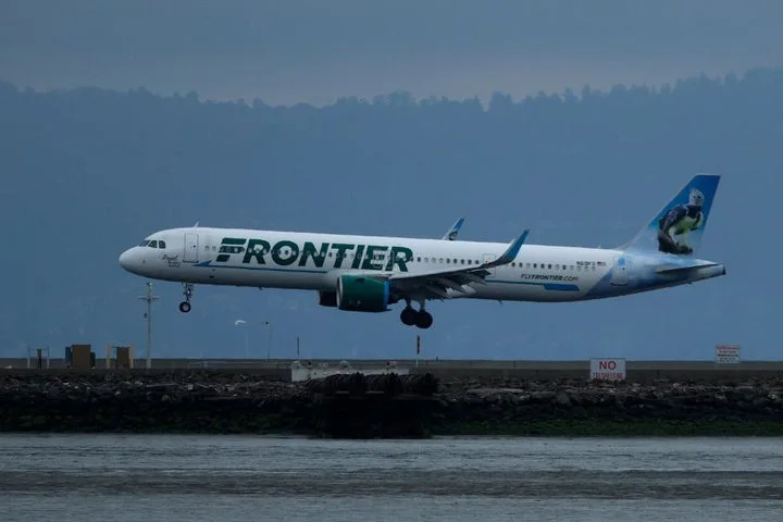 ‘French speaking’ passenger accused of making bomb threat and threatening to kill seatmate on Frontier flight
