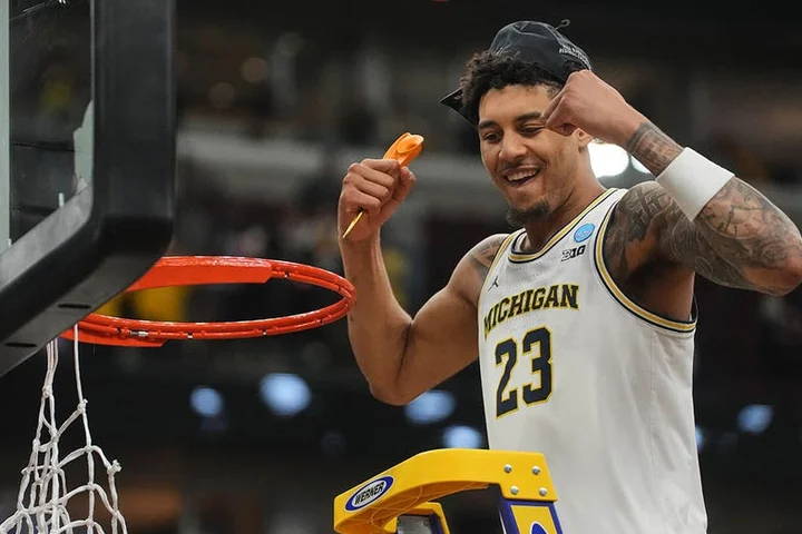 Michigan routs Tennessee to win regional final, enter NCAA men's Final Four