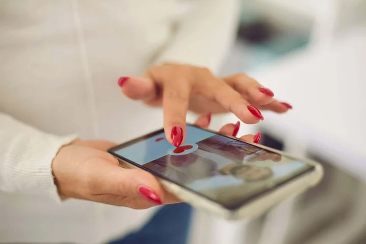 Tinder wants young singletons to break up with endless swiping amid new features