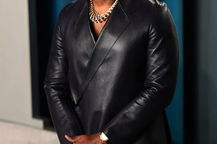 Kanye West to headline Wireless festival in first UK show in a decade