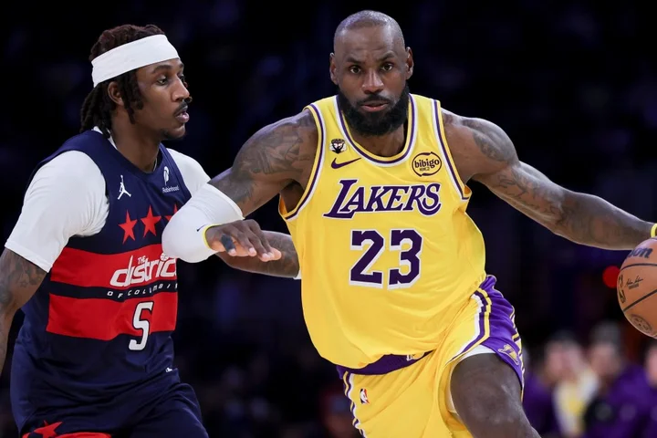 Double as Lakers dominate Wizards