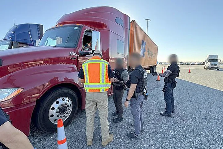 Indiana tightens rules on migrant truckers, requires visas and English proficiency