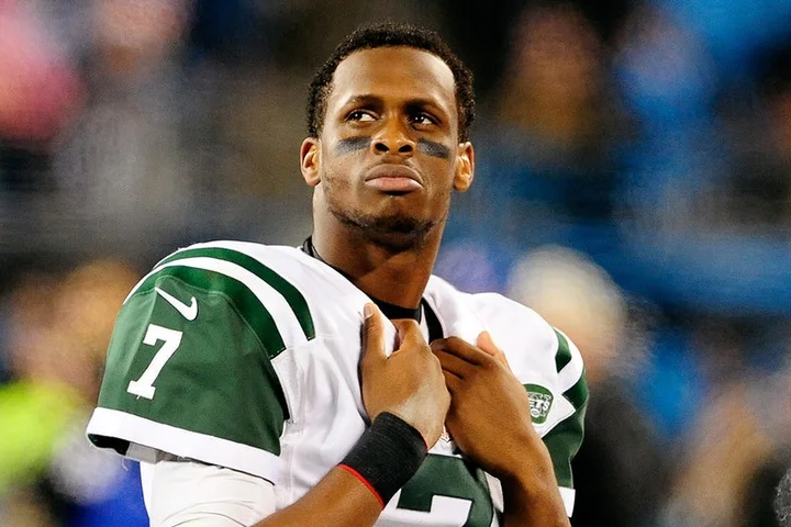 Aaron Glenn backs Geno Smith to lead Jets to 'promised land' despite latest interception-riddled season