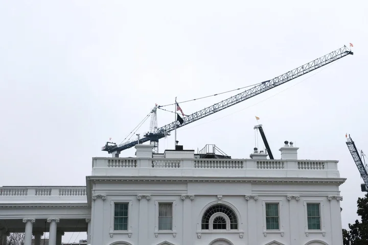 Judge temporarily halts Trump’s $400m White House ballroom project