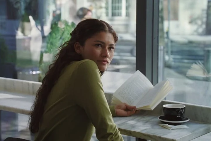 Zendaya and Robert Pattinson hit their marks in a dark American satire