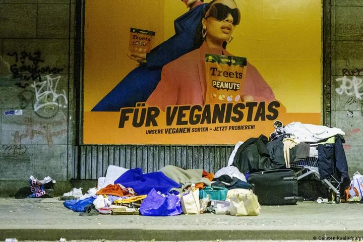 Conservatives link immigration with crime