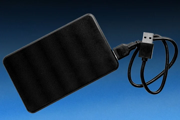 Backup Files and Your Entire Digital Life (2026): Hard Drives, Cloud-Based Tools, and Tips