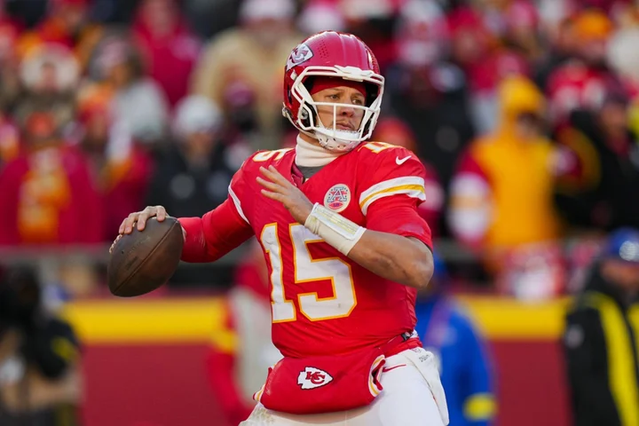 Mahomes' rehab is 'ahead of schedule'
