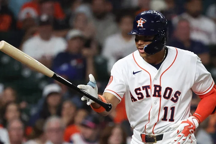 Astros player swings and misses at three pitches, walks on ball three as everyone forgets the count