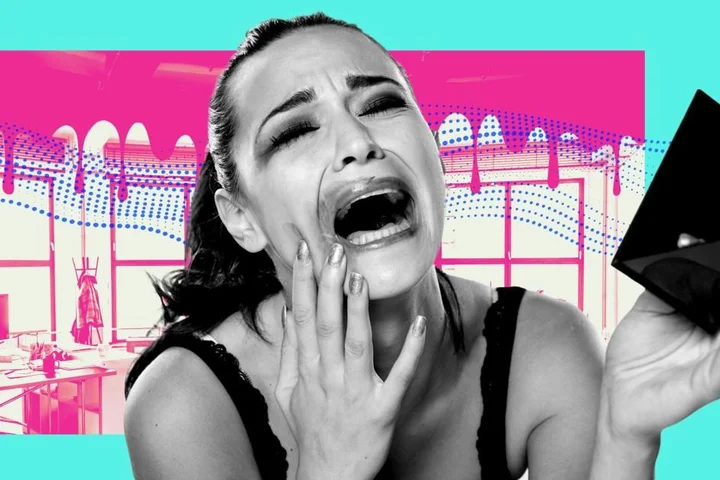 ‘Office air’ is ruining your makeup and seriously messing with your skin