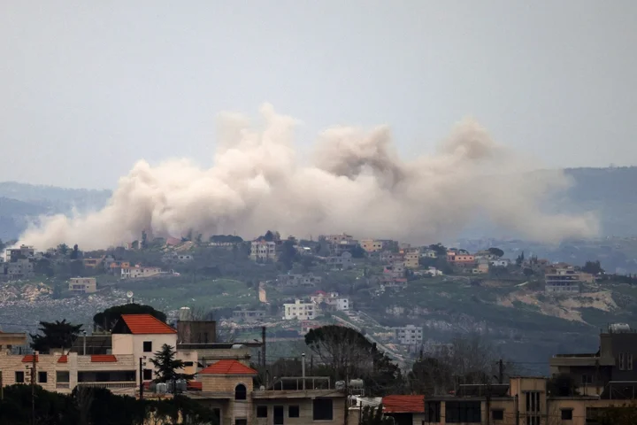 Israeli strikes kill 7 in southern Lebanon, Hezbollah targets ground troops