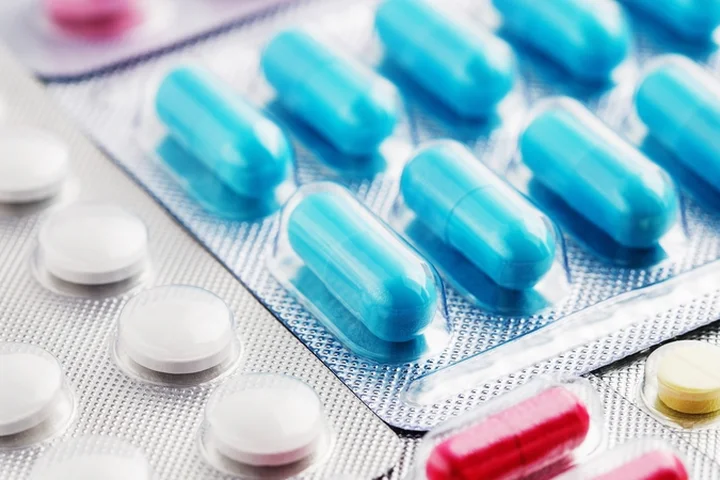 Trump orders new pharma tariff, reshapes metal duties