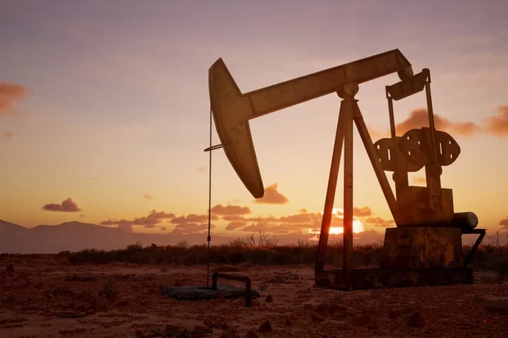 US crude jumps more than 11% after Trump's Iran speech