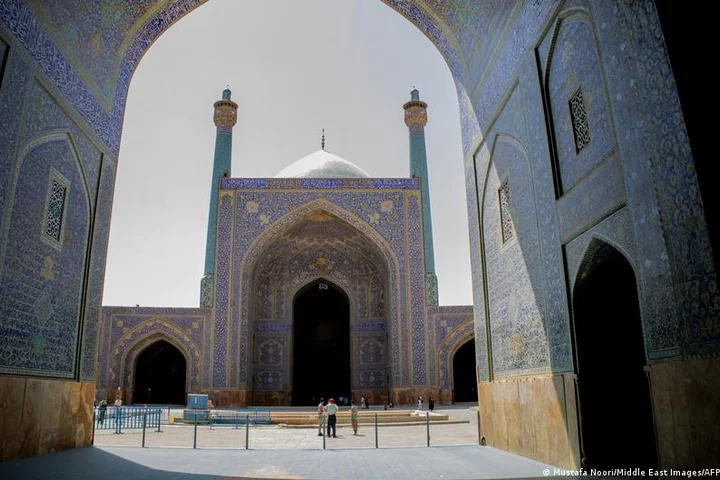 UNESCO World Heritage sites facing the heat