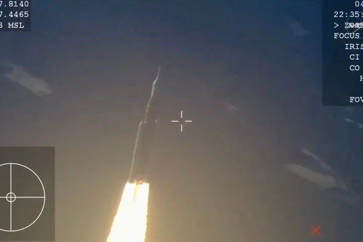 Nasa astronauts officially on way to Moon as they describe ‘spectacular moment’ in space