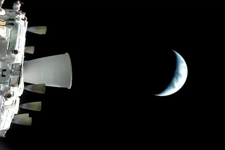 Manned mission to Moon fires engines to leave Earth’s orbit