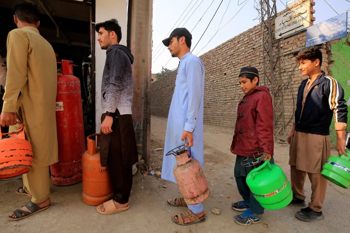 How war on Iran turned Pakistan’s LNG surplus into a looming shortage